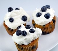 blueberries-and-cream-gluten-free-cupcakes11